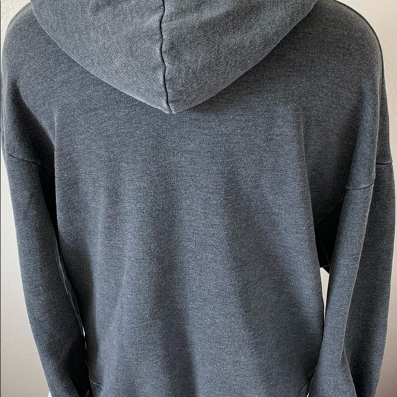 Hollister California Pullover Hoodie - Picture 2 of 3